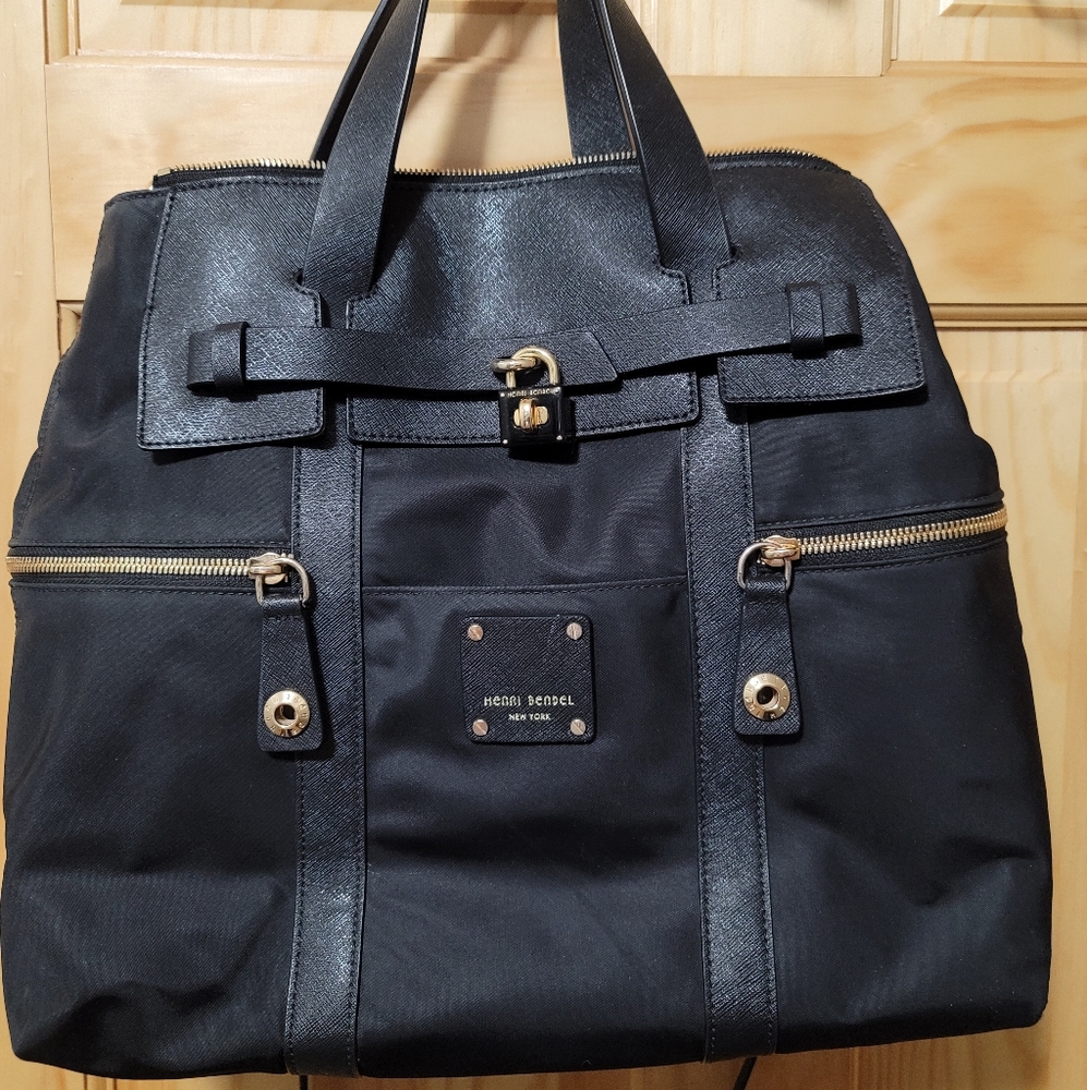 Authentic black Henri Bendel Jetsetter- Large